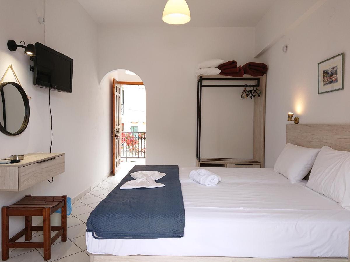 Postman'S House Hotel Parga Exterior photo